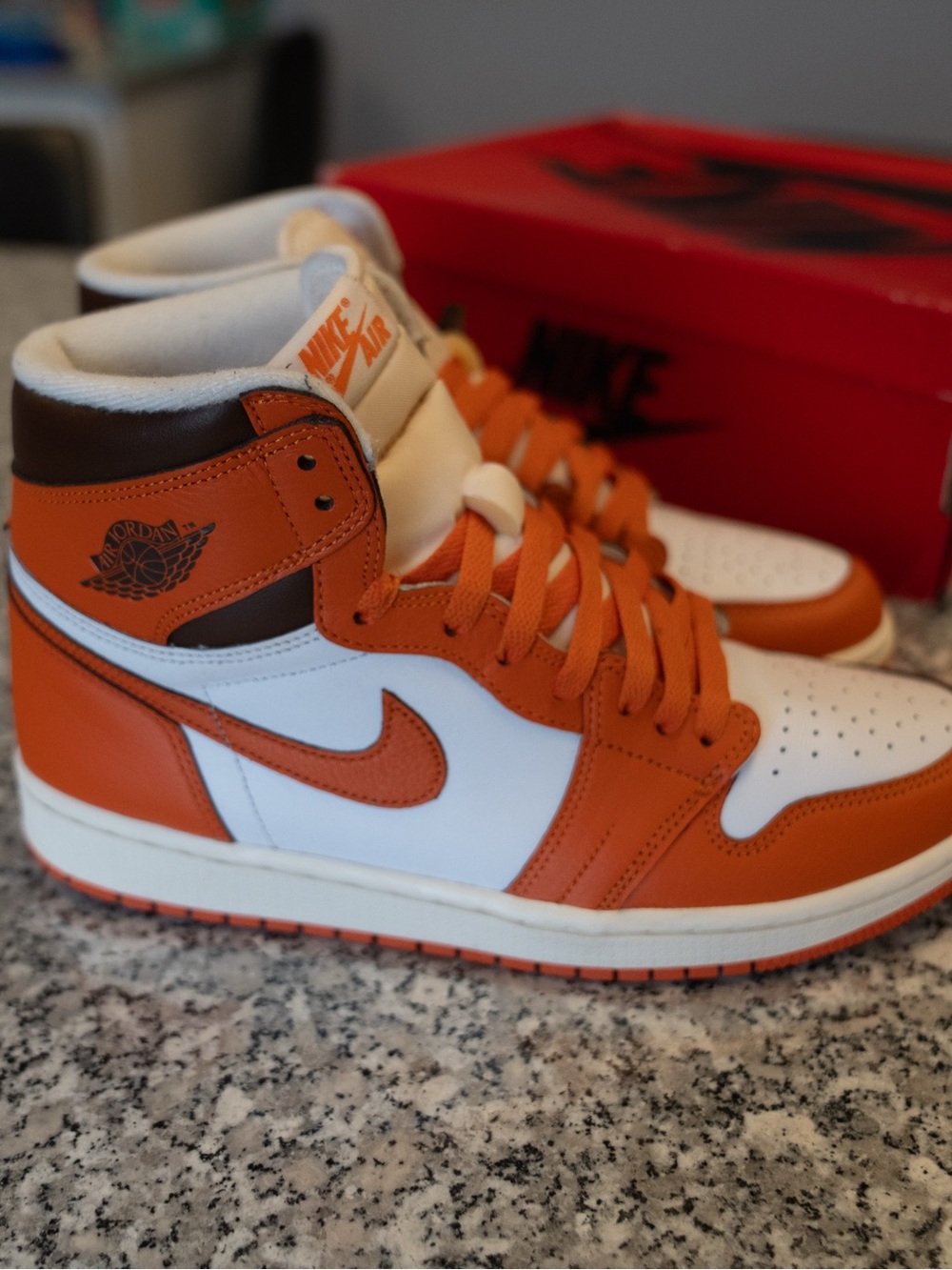 Air Jordan 1 Retro High OG Starfish Orange White Size 9.5 Mens VGUC Sneakers - Picture 4 of 6